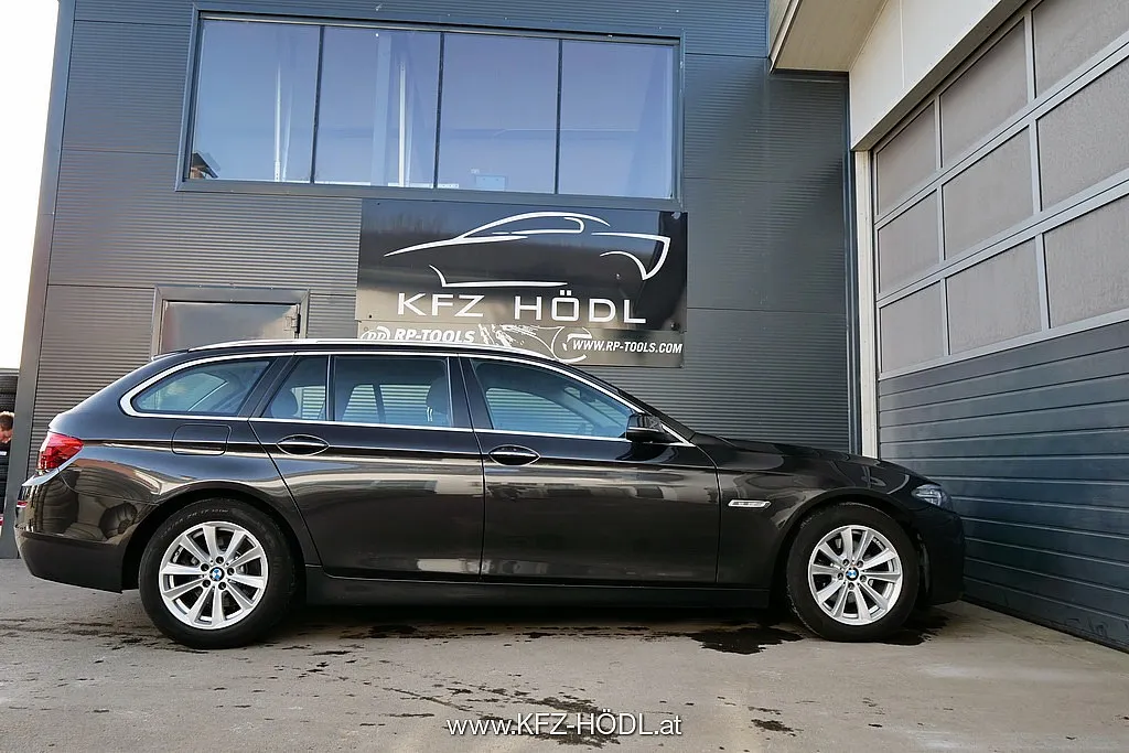 BMW 518d Touring Österreich-Paket Aut. Image 5