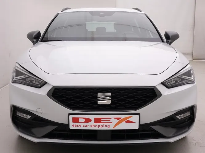 Seat Leon 1.5 TSi 150 FR Sportswagon + GPS + Virtual + Winter + LED Lights Image 2