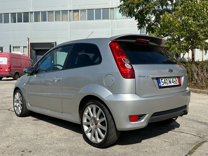 Ford Fiesta ST 2.0i 150к.с. Швейцария Image 3