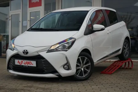 Toyota Yaris 1.5 Dual-VVT-iE Y20... 